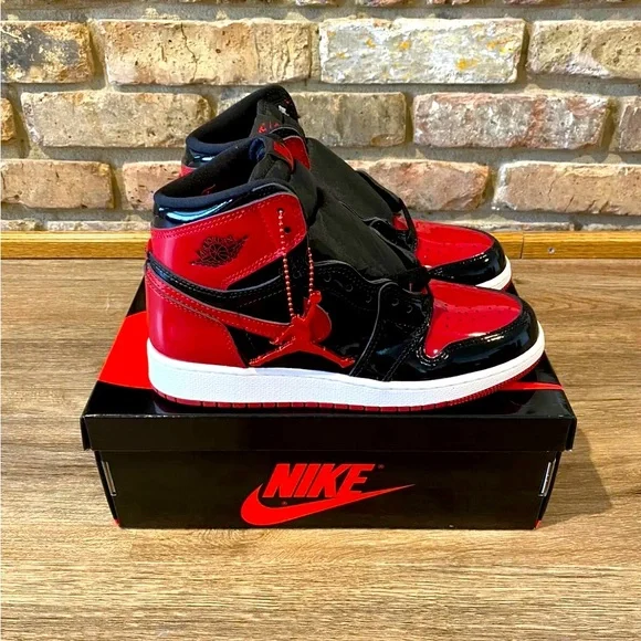 New!! Jordan 1 High Retro Patent Bred Men’s 8/Women’s 9.5 - Picture 1 of 4